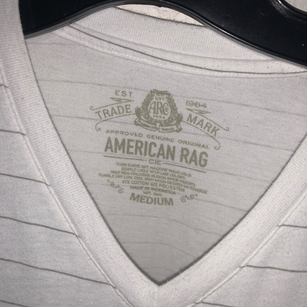 American Rag T-shirt - Picture 3 of 4
